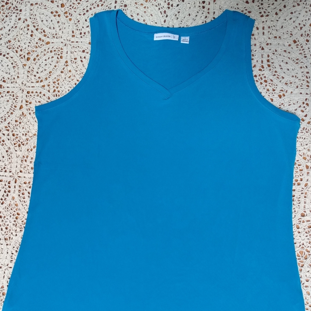 NWOT Susan Graver Liquid Knit VNeck Top